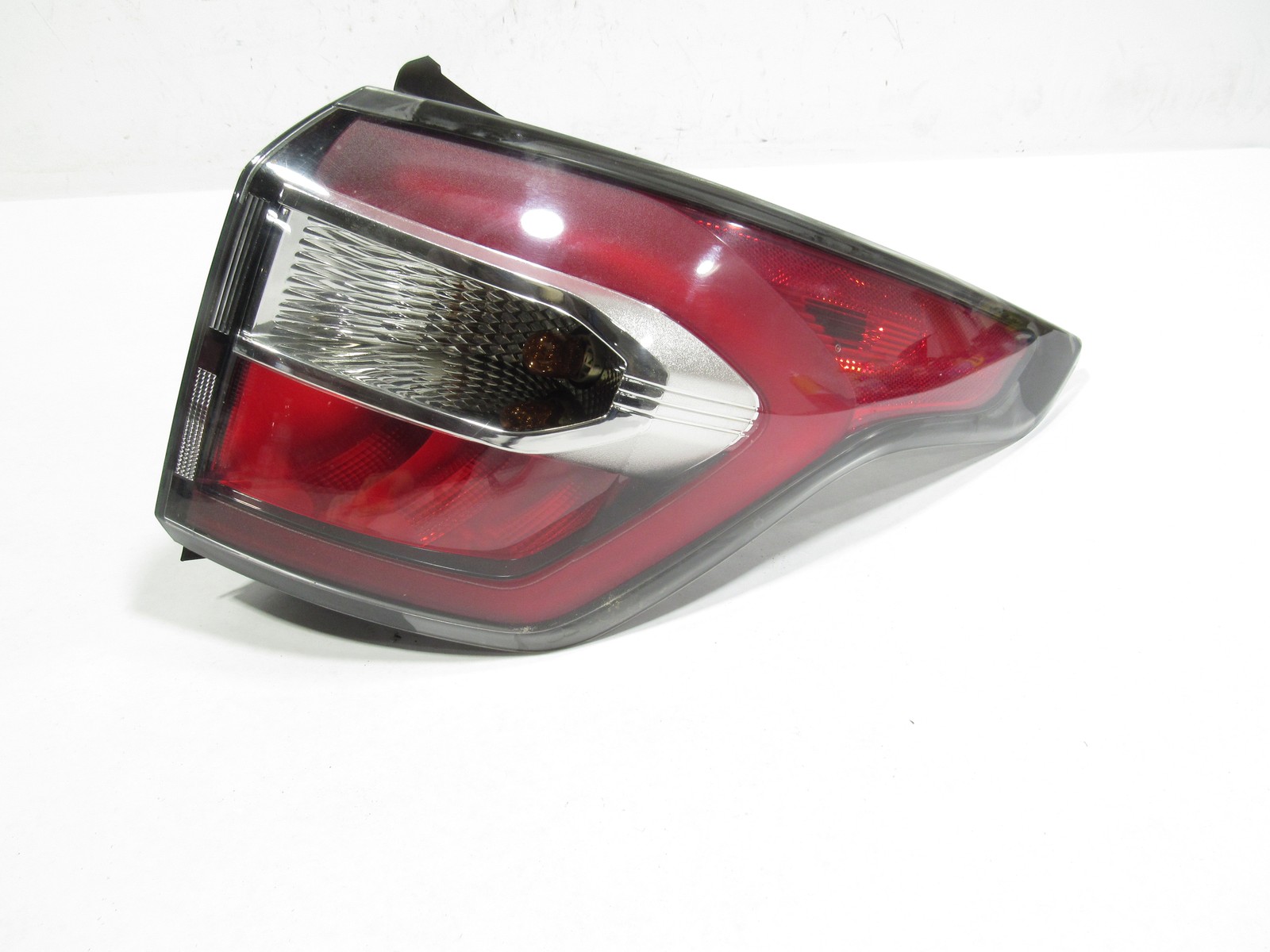 Ford Escape 2017 Rear Right Passenger Quarter Taillight Light Lamp 13-19 |