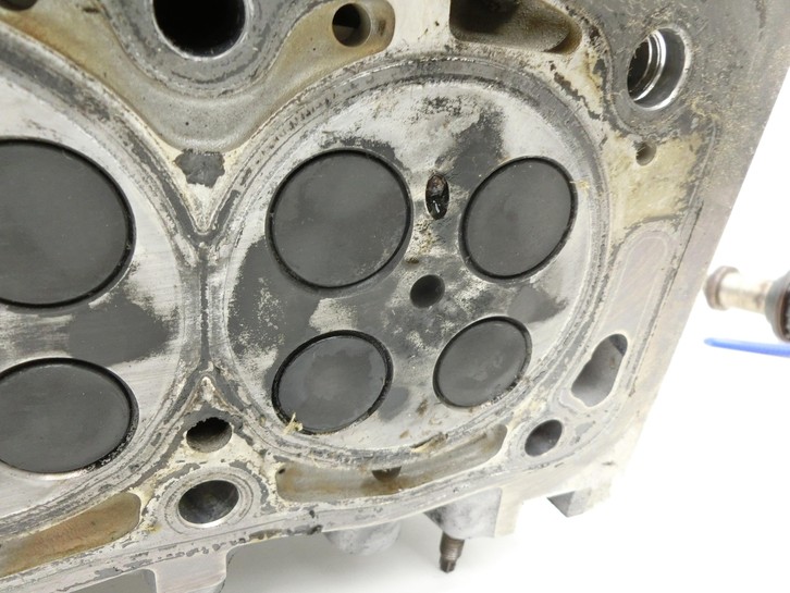 Citroen C5 RD TD 12-14 HDi 2,0 120KW RH02 Zylinderkopf - Bild 9