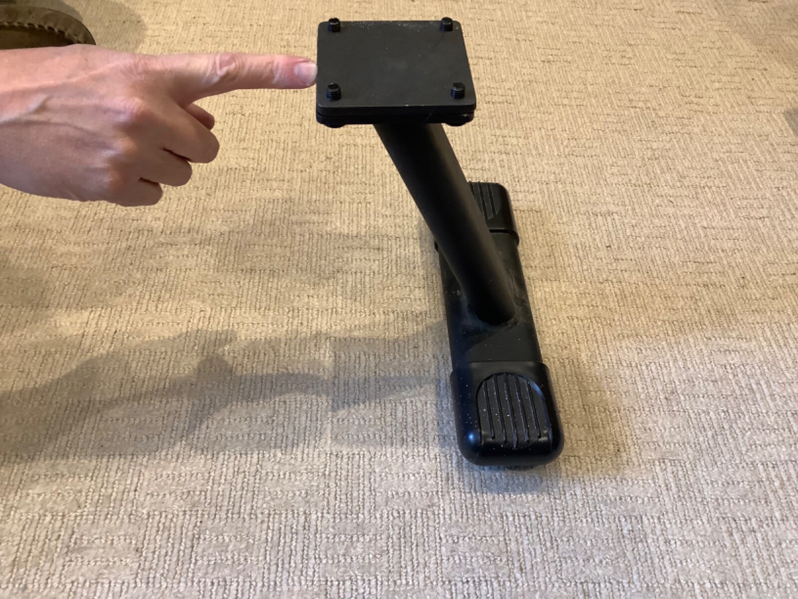 Rear foot for a Johnson JAR 6000 rowing machine eBay