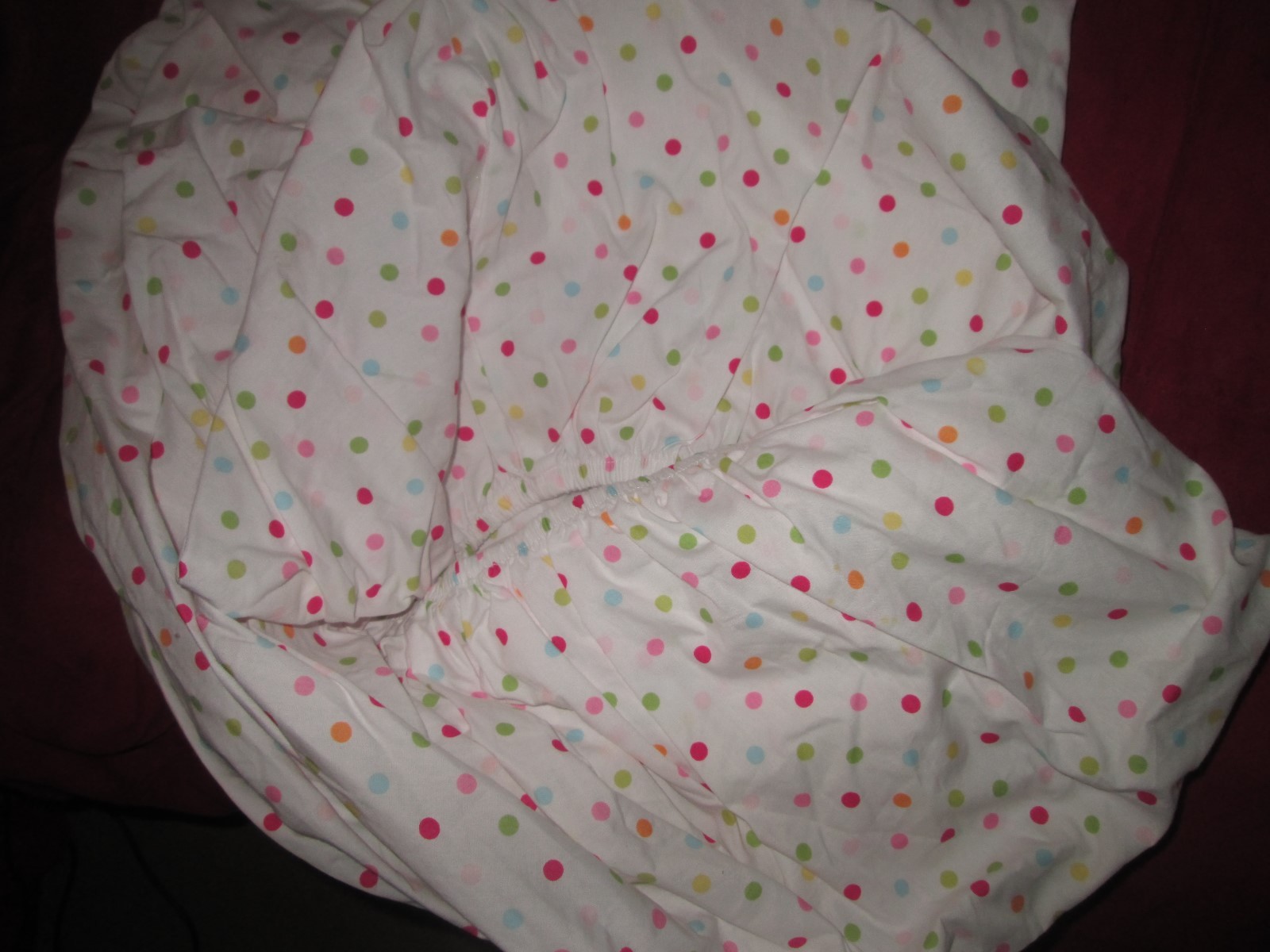 Circo baby bed fitted sheet-white with pink, green, blue polka dots