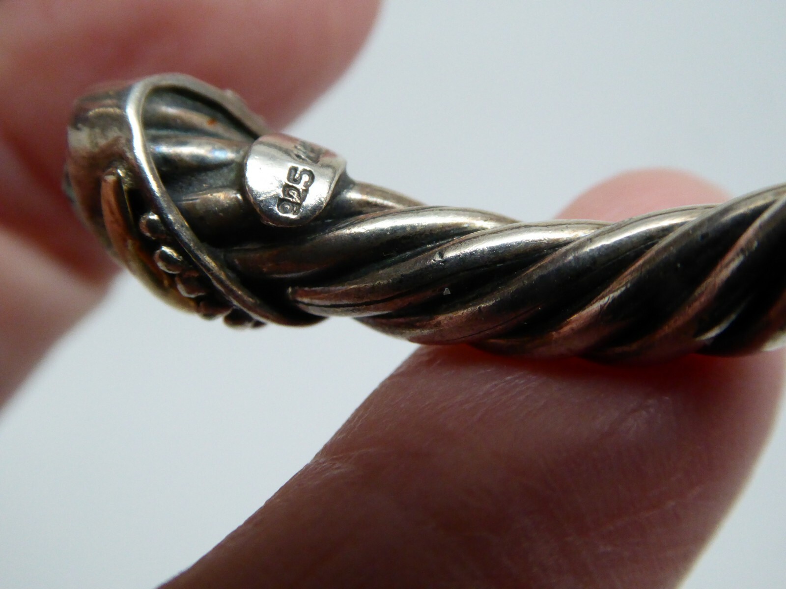 Signed SB Sterling Silver 14k YG Blue Topaz Cable Style Hinged Cuff Bracelet 6.5