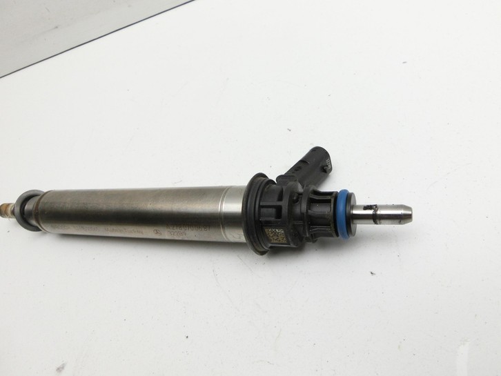 Mercedes C205 C400 15-18 3,0 245KW Injektor Einspritzdüse Pos.4 Mercedes C205 C400 15-18 04.05.2017 A2780700687... Vorschau 4