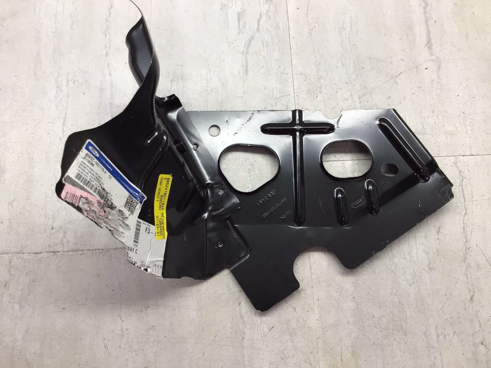2013-2019 Ford Explorer Police OEM Front Left Upper Fender Support BB5Z-16D119-A