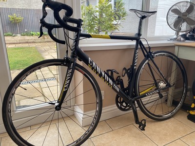 Canyon Roadlite Al. XL. Shimano 105 Groupset. Carbon Forks