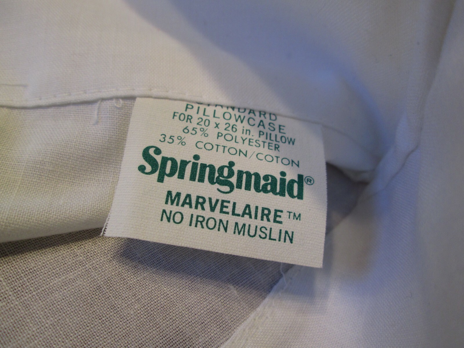 Pair White Pillowcases Embroidery Flowers Pink Blue Wrinkle Free Cotton Bland