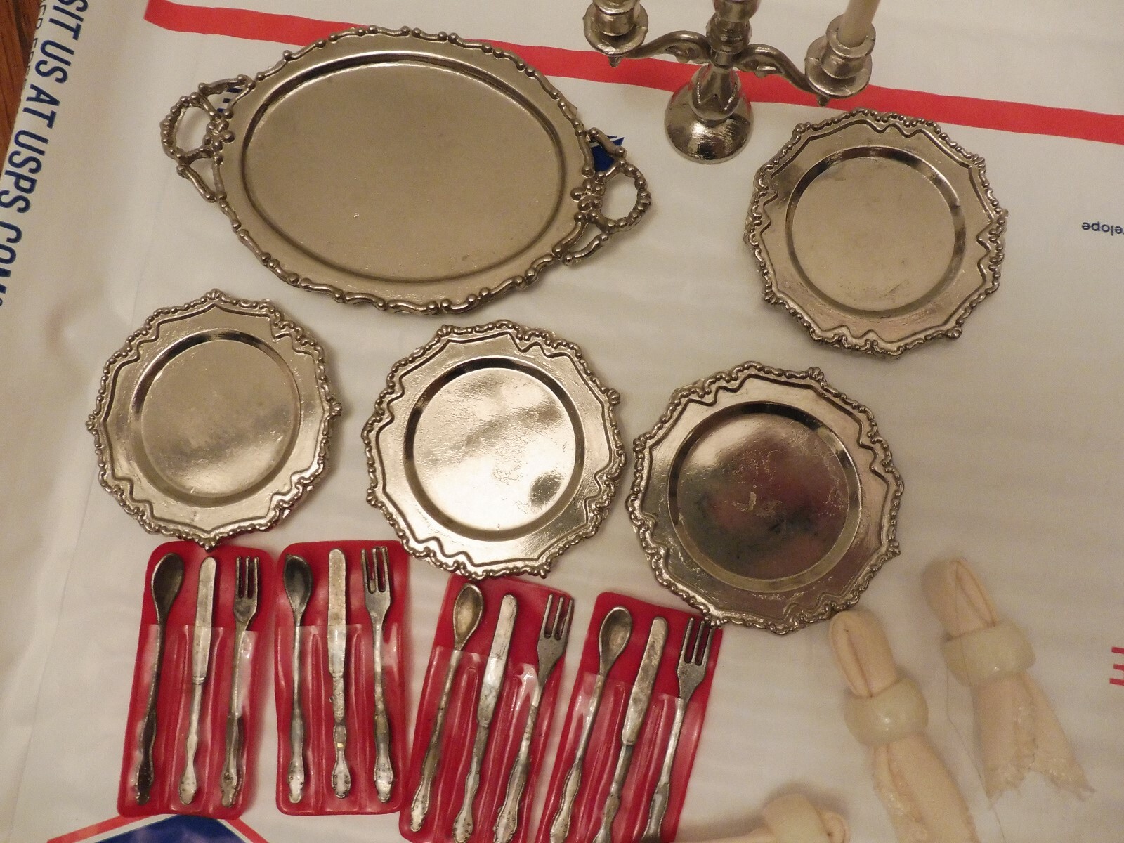 Vintage 1978 Barbie & Friends Doll Dining Accessories