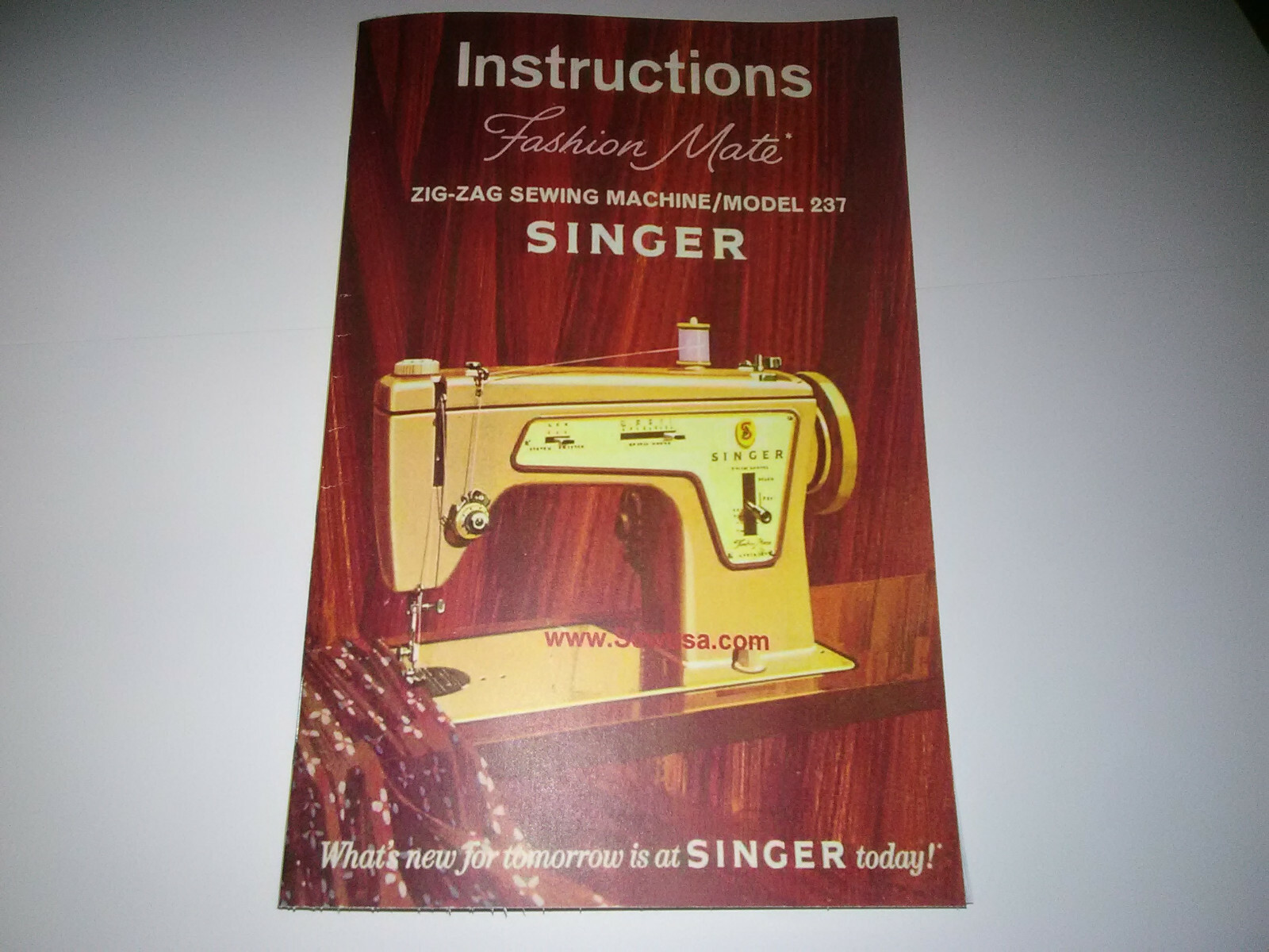 ミュージシャン tessuto Vintage Mid-Century Singer Model 237 BZB- 60-8 Sewing