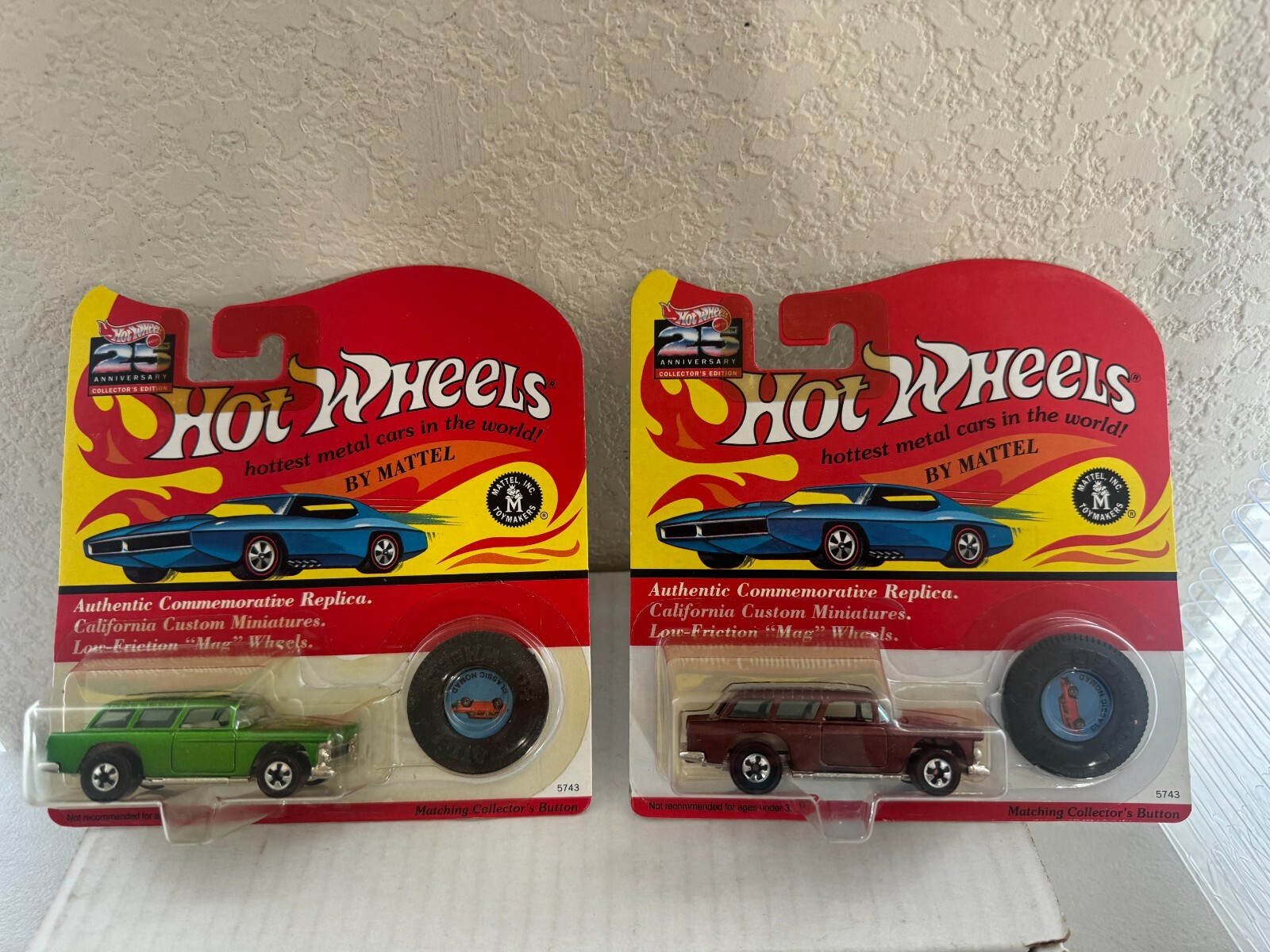 ホットウィール 25TH ANNIVERSARY CLASSIC NOMAD Hot Wheels Lot 2x 25th Anniversary Classic Nomad w