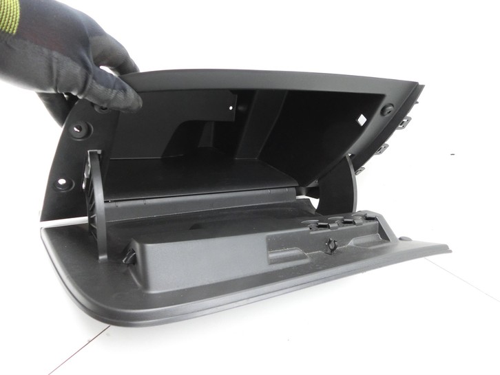 Opel Astra K 19-21 Handschuhfach Handschuhkasten Ablagefach Opel Astra K 19-21 26.01.2021 39203527 2516486-8 gebraucht Vorschau 4