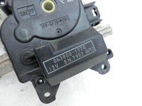 Infiniti M Q70 Y51 M35h Luftklappenstellmotor Stellmotor Pos.1 Infiniti M Q70 Y51 M35h 08.02.2012 063800-1770 gebraucht Vorschau 2