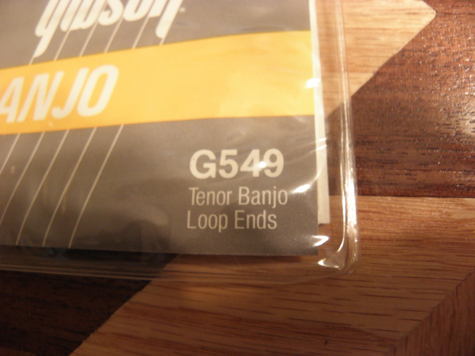 TENOR BANJO STRINGS...GIBSON!!!  NORLIN INDUSTRIES PACKAGING....LOOK!!!