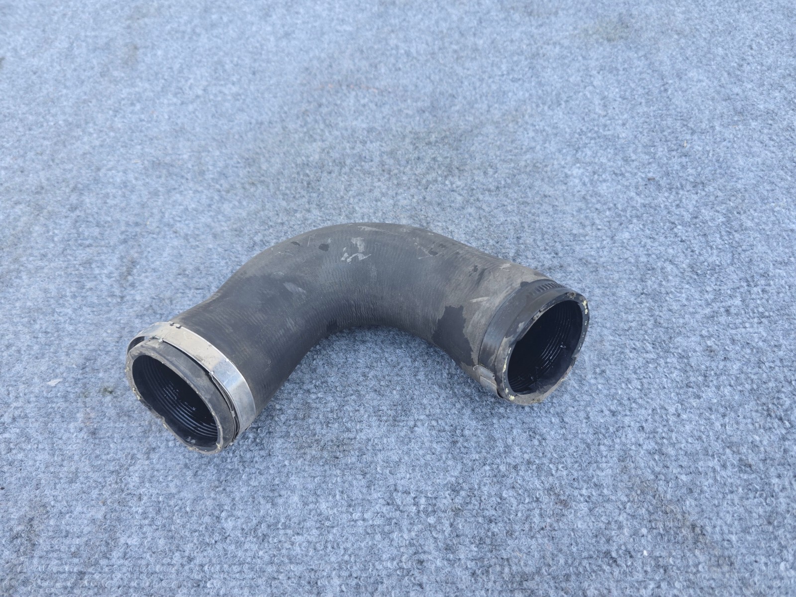 FRONT RIGHT INTERCOOLER HOSE ASSEMBLY 69K 2015-2016 AUDI A3 8V 2.0T