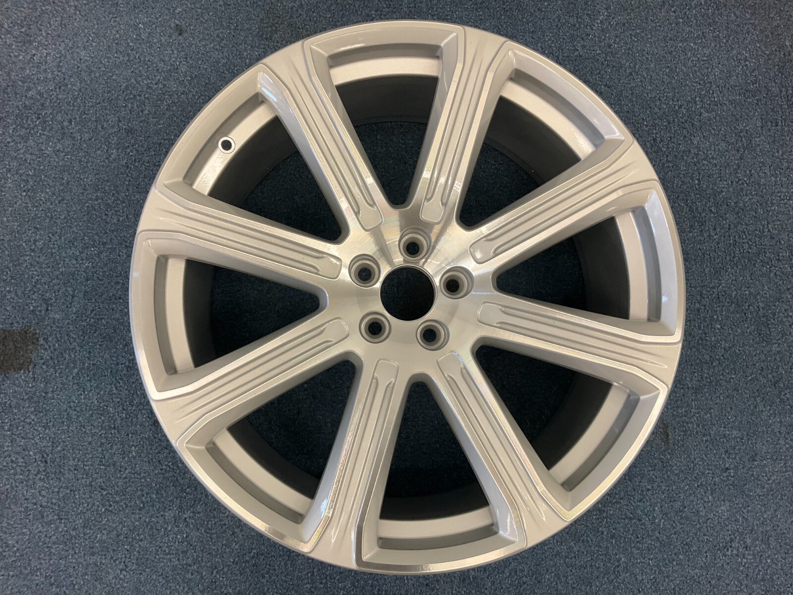 ちい Amazon.com : Exmark 109-3248 Wheel and Tire Lazer Z AS S X Z