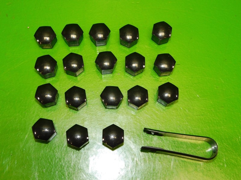 05-08 Audi A4 lug nut covers caps black + grabbers SET of 18