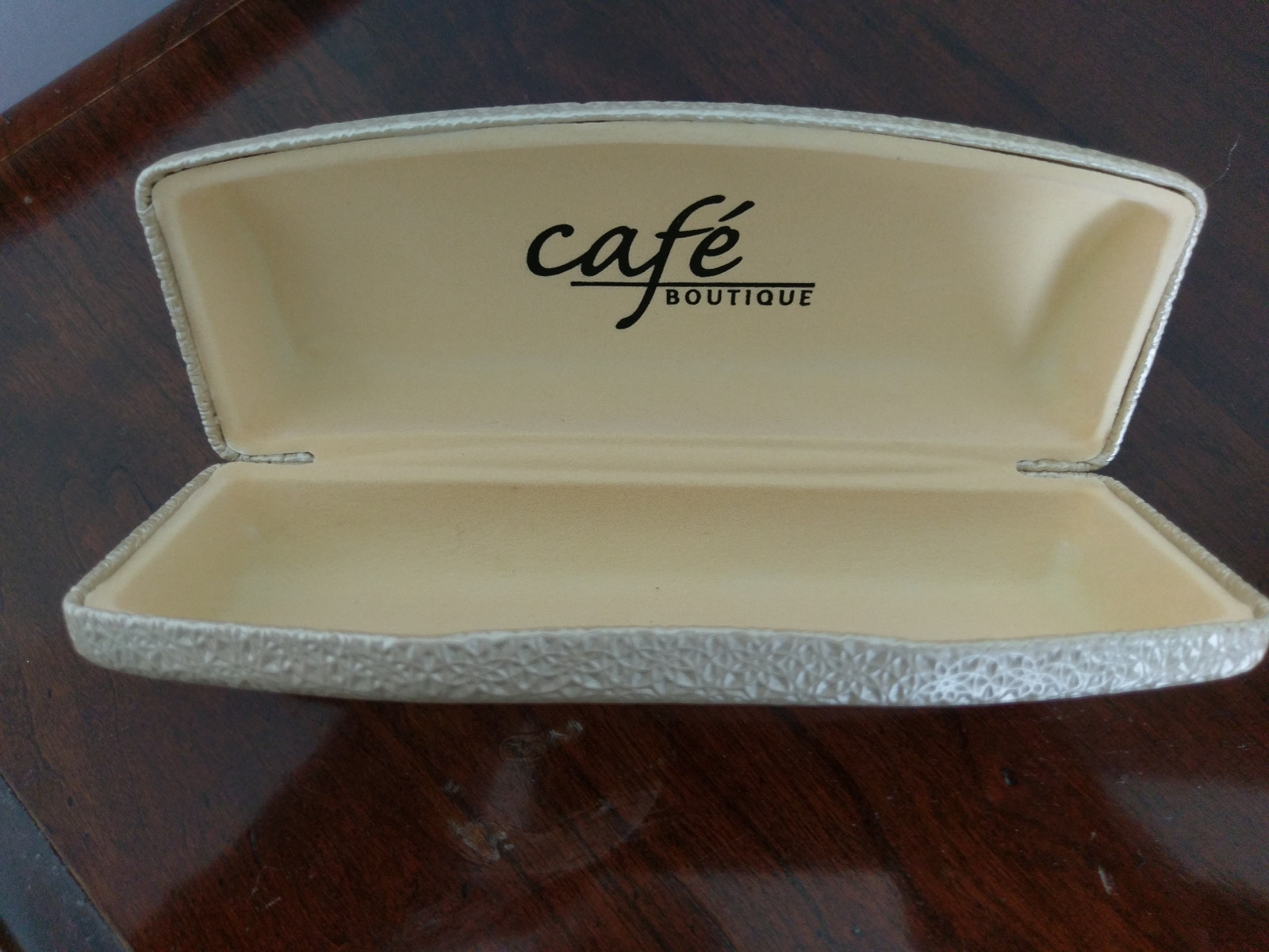 Cafe Boutique Designer Eye Glasses Case - Hard Case in Textured Beige Design