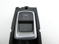 Tesla Model X 90D 15-21 Schalter Flügeltür Tür Links Tesla Model X 90D 15-21 19.05.2017 1038107-02-D gebraucht Vorschau 2