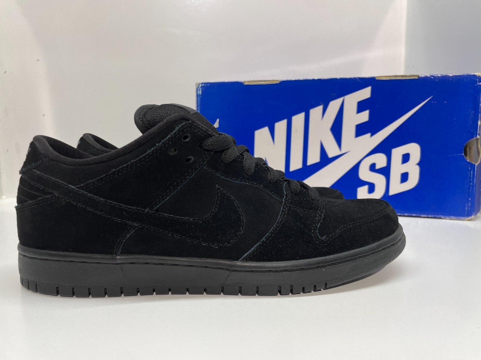 Nike SB Dunk Low Pro 2010 Blackout *Sample* DS w/ Box Size 9