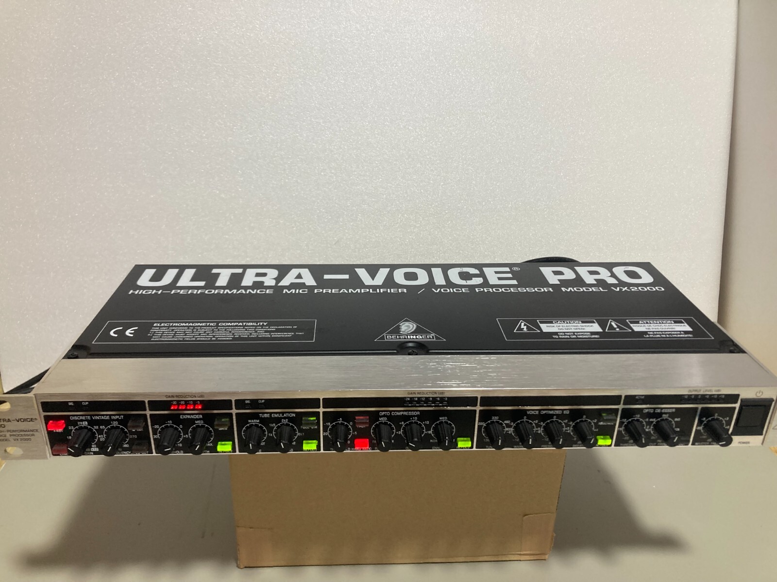 BEHRINGER ベリンガー VX2000 ULTRA-VOICE PRO Behringer VX2000 Ultra-Voice Pro Mic Preamp / Voice