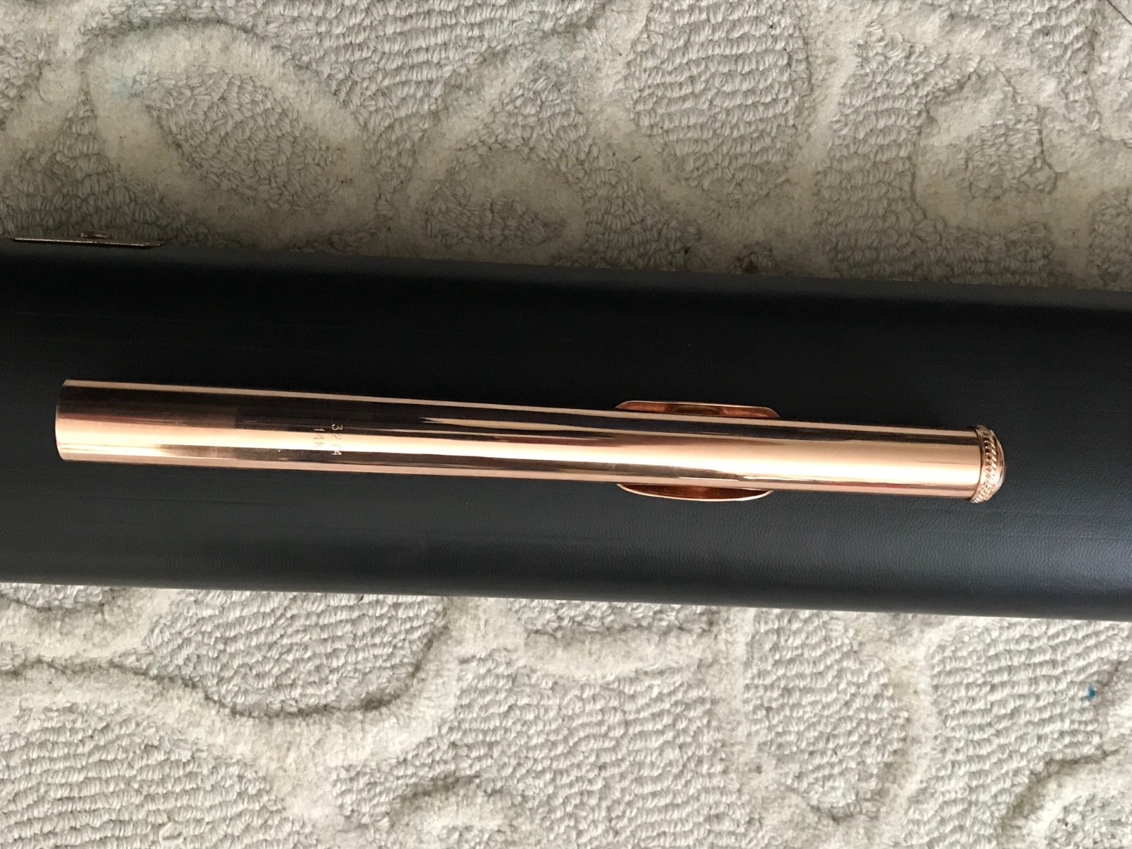 Lillian Burkart 14k Gold headjoint.