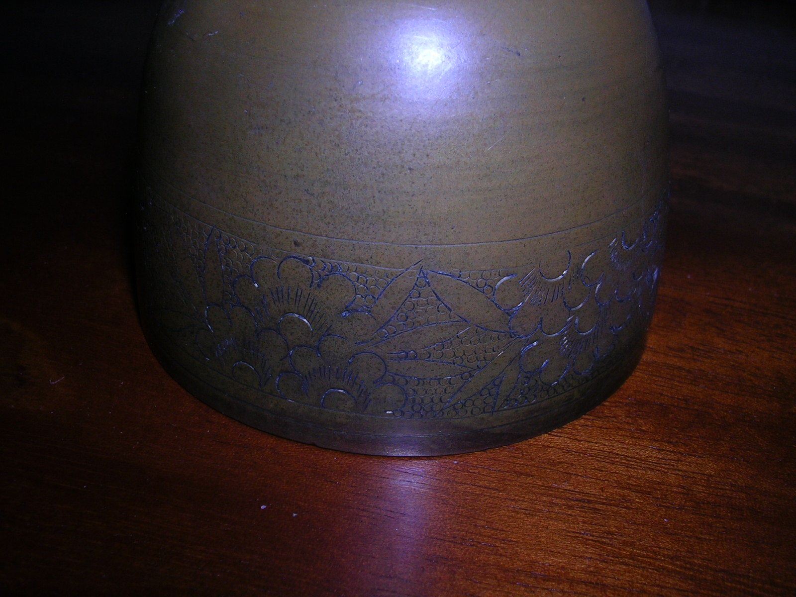 ANTIQUE CHINESE BELL BRASS WITH ENGRAVINGS