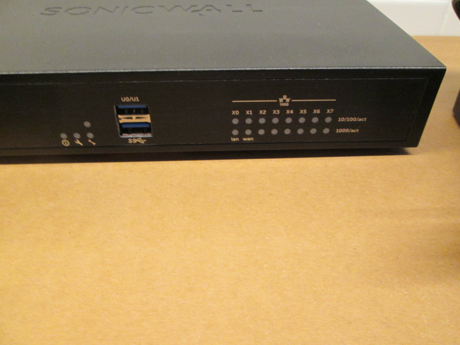 SonicWall 01-SSC-1739 TZ500 Firewall Advanced Edition  3 Year Support**