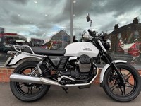 Moto Guzzi V7