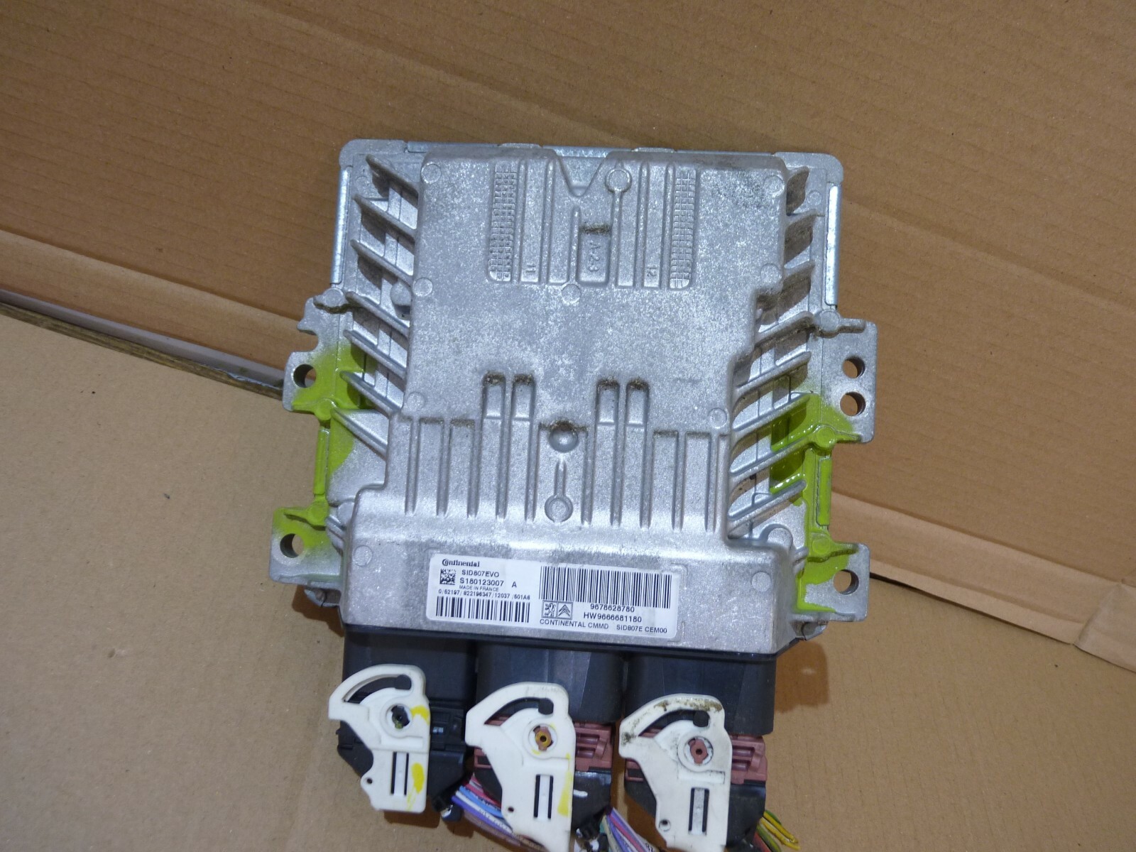 PEUGEOT CITROEN SID807EVO ECU S180123007 A HW9666681180