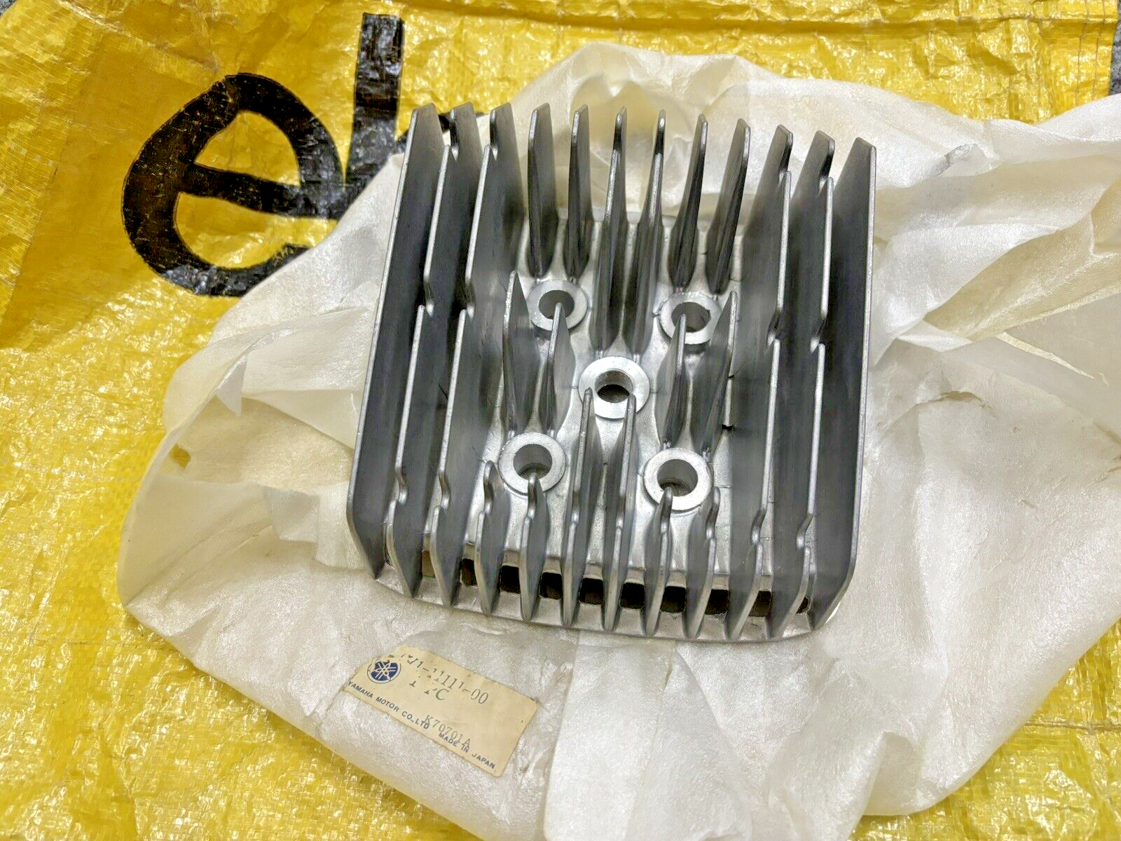 Yamaha 100cc 2strokes RX100 RX-100 Cylinder Head NOS Genuine Yamaha 100cc 2strokes RX100 RX-100 Cylinder Head NOS Genuine