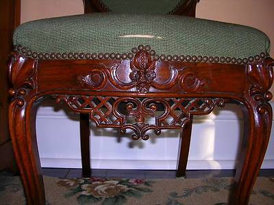 Carved Parlor Chair 1800s Beautiful chair for hall display. MY HALL WAY.
