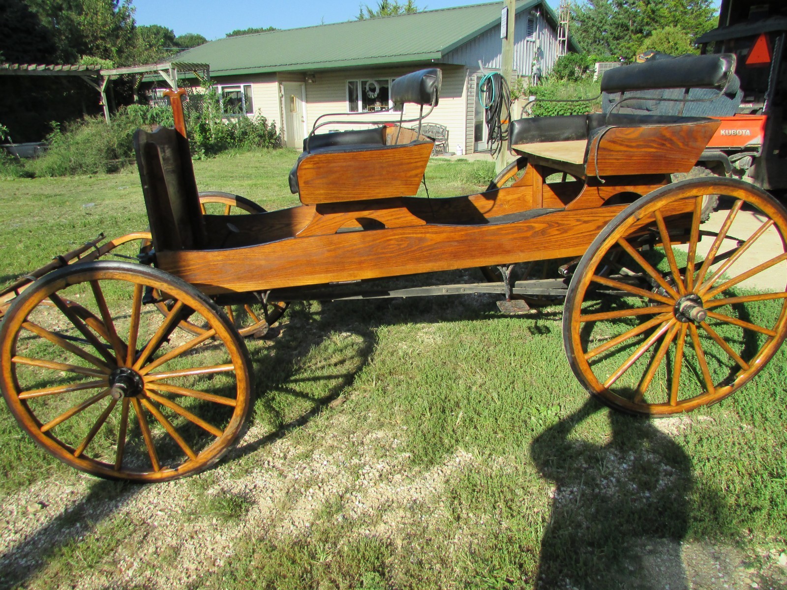 2 SEAT HORSE DRAWN BUCKBOARD