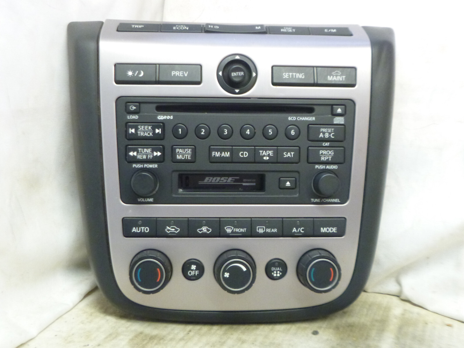 06 07 Nissan Murano Bose Radio Face Plate 28395-CB805 XRH20
