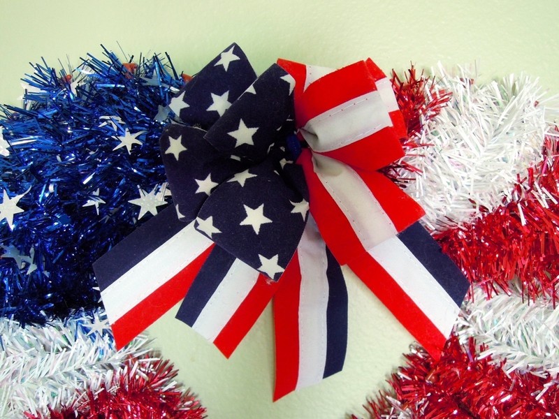 4th of July Patriotic Tinset Heart Wreath Red White Blue 16” w/ Bow Door or Wall