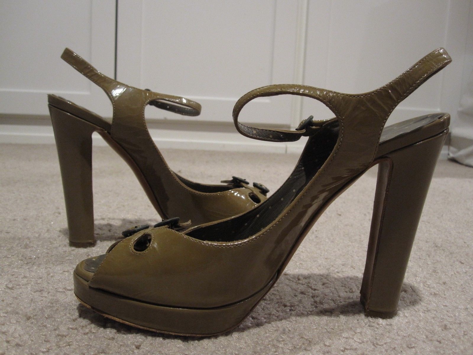 Tacones Moschino para mujer