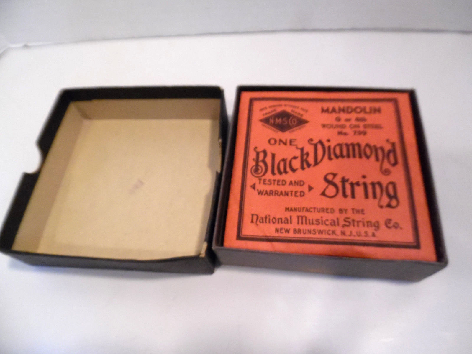 VINTAGE BLACK DIAMOND MANDOLIN STRINGS # 759 G OR 4TH IN ORIGINAL BOX 9 PK