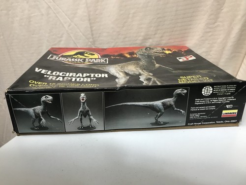 Vintage 1993 Lindberg JURASSIC PARK Velociraptor Raptor 15”L X 6” H Model Kit