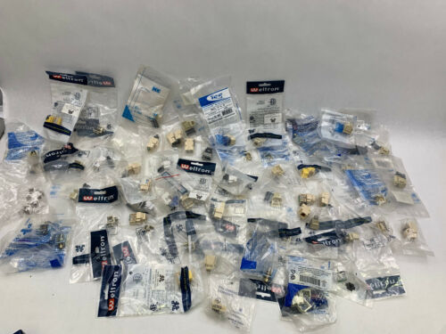 Weltron 44-7781IV NIB Lot Of Low Voltage Data Surplus See Pictures #C1