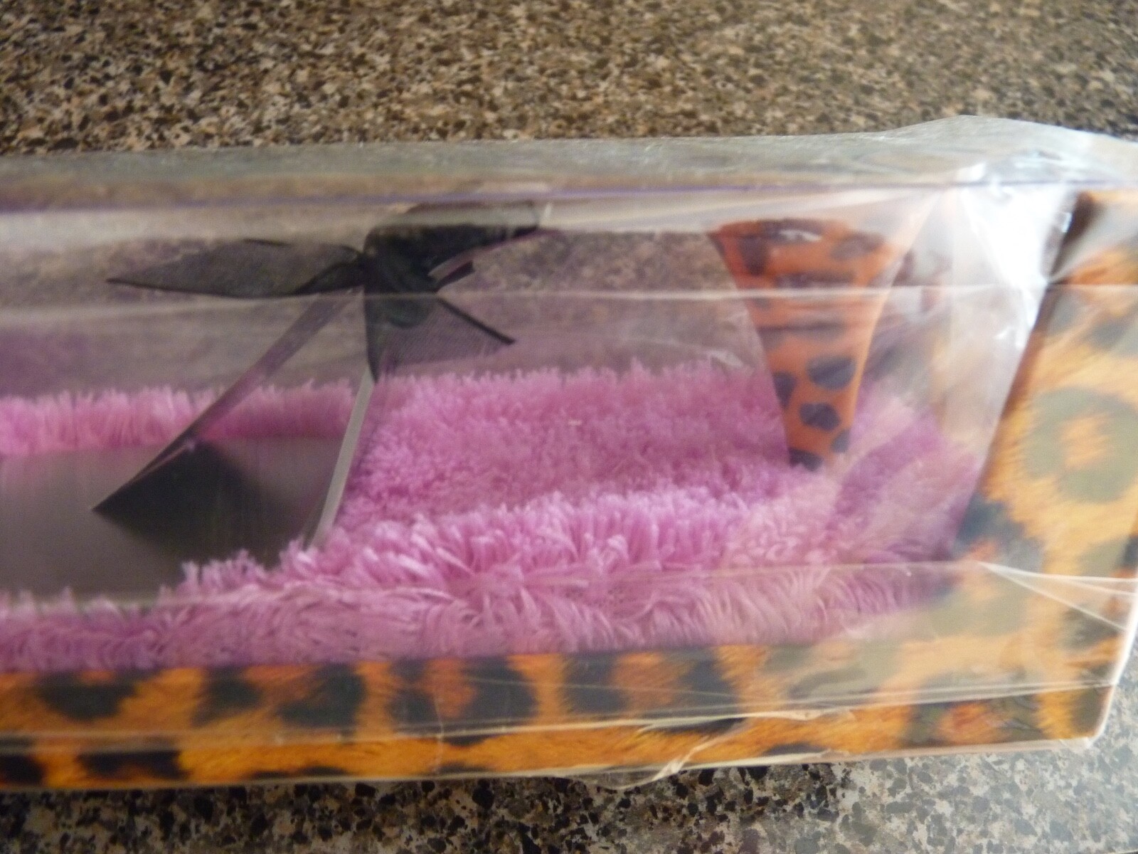 Wild Eye Designs High Heel Cake Server