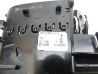 Mercedes S212 W212 E300h 13-16 Luftdusche Luftdüse Mitte Mercedes S212 W212 E300h 13-16 26.06.2013 06825-070 gebraucht Vorschau 4