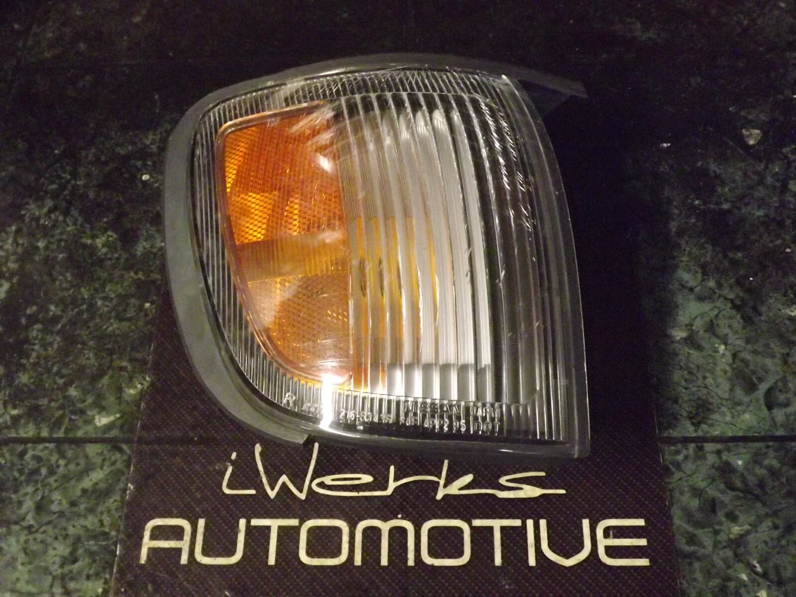 日野自動車　LAMP ASSY RR 224-35031 純正品 日野自動車 LAMP ASSY RR 224-35031 純正品 - メルカリ