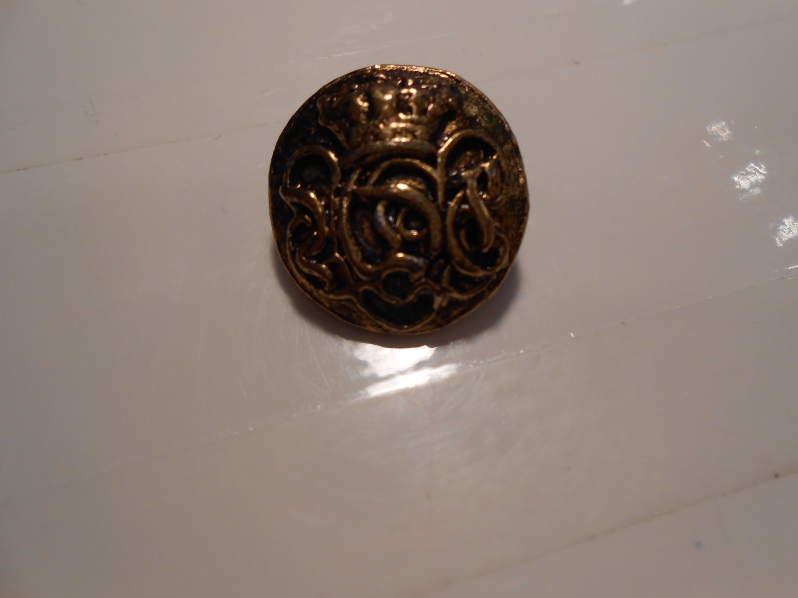 Domed Brass or Gold toned buttons! Heavy feel! (6 big & 3 small) Royal design!!!