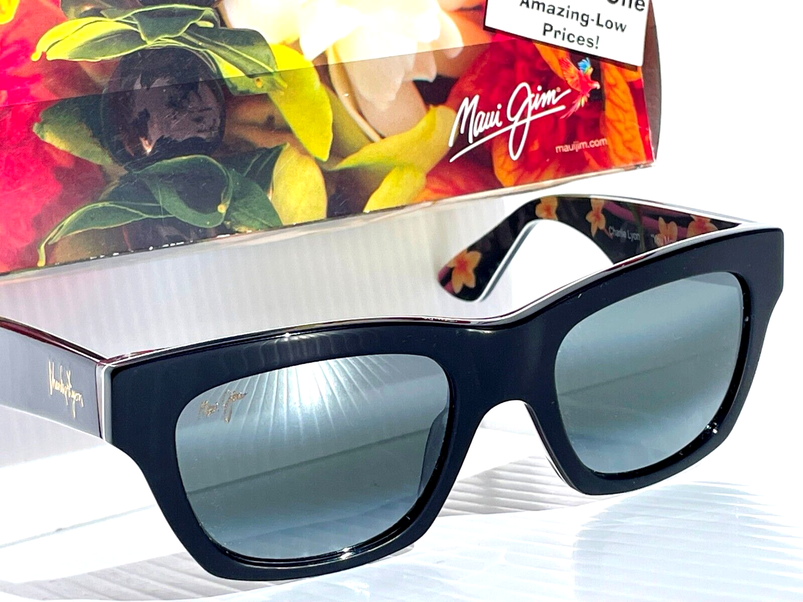 Pre-owned Maui Jim You Move Me Black & Floral Polarized Grey Gradient Sunglass 277-53 In Gray