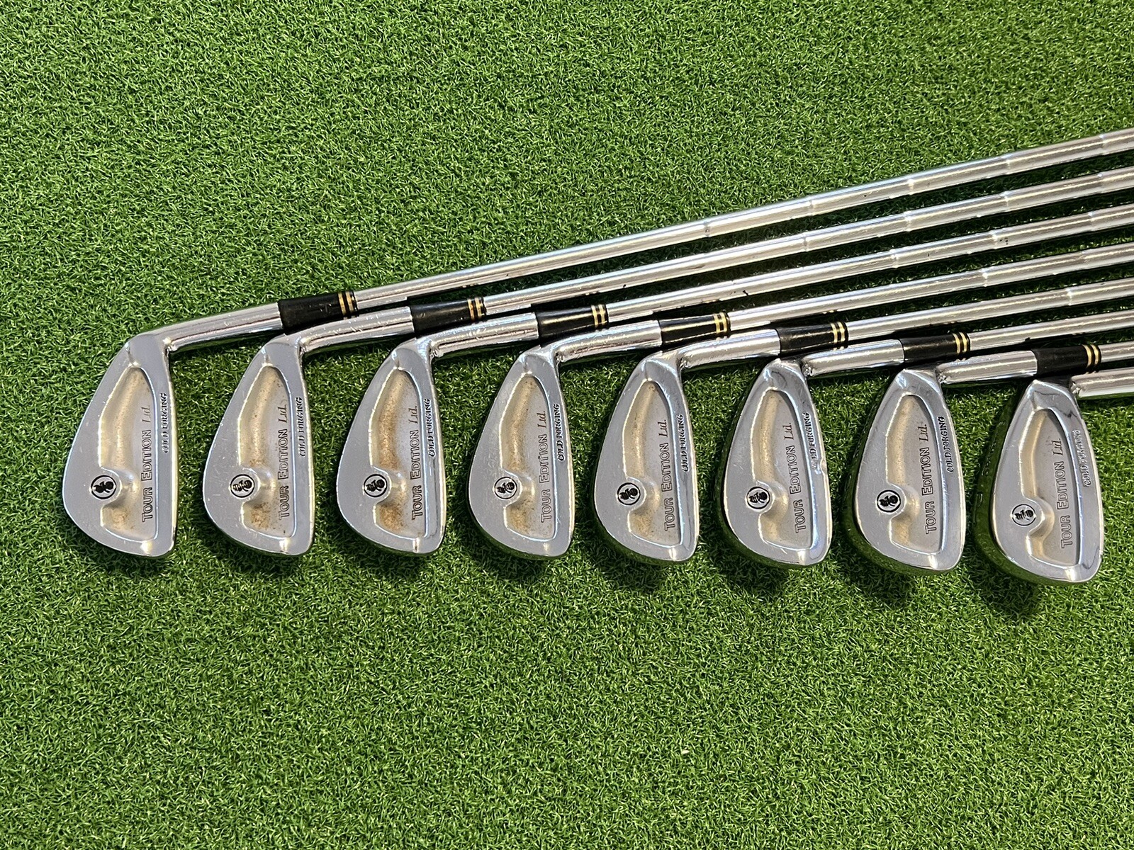 Spalding Golf TOUR EDITION LTD Cold Forging Iron Set 3-PW