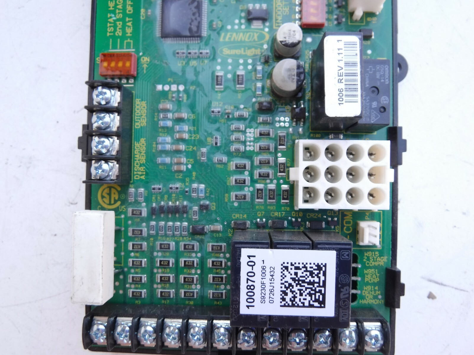 LENNOX 100870-01 Furnace Control Circuit Board Honeywell S9230F1006 SureLight