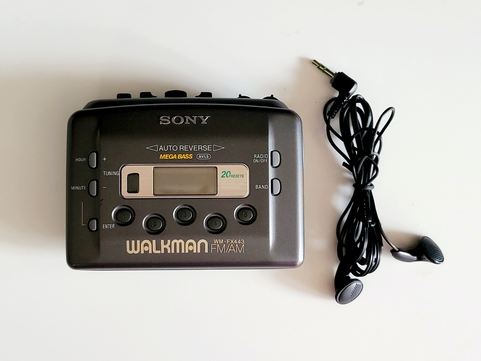 Sony Walkman WM-FX443 Cassette Radio/Time Player Working Sony Walkman WM-FX443 Cassette Radio/Time Player Working