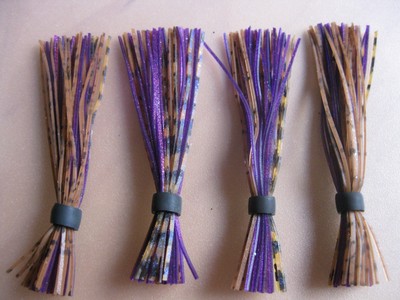 Lot of 8  *2 1/2 inch*  Jig/Spinnerbait skirts (B)