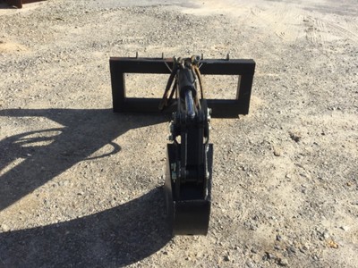 VERY NICE BOBCAT QUICK ATTACH BACKHOE ATTACHMENT