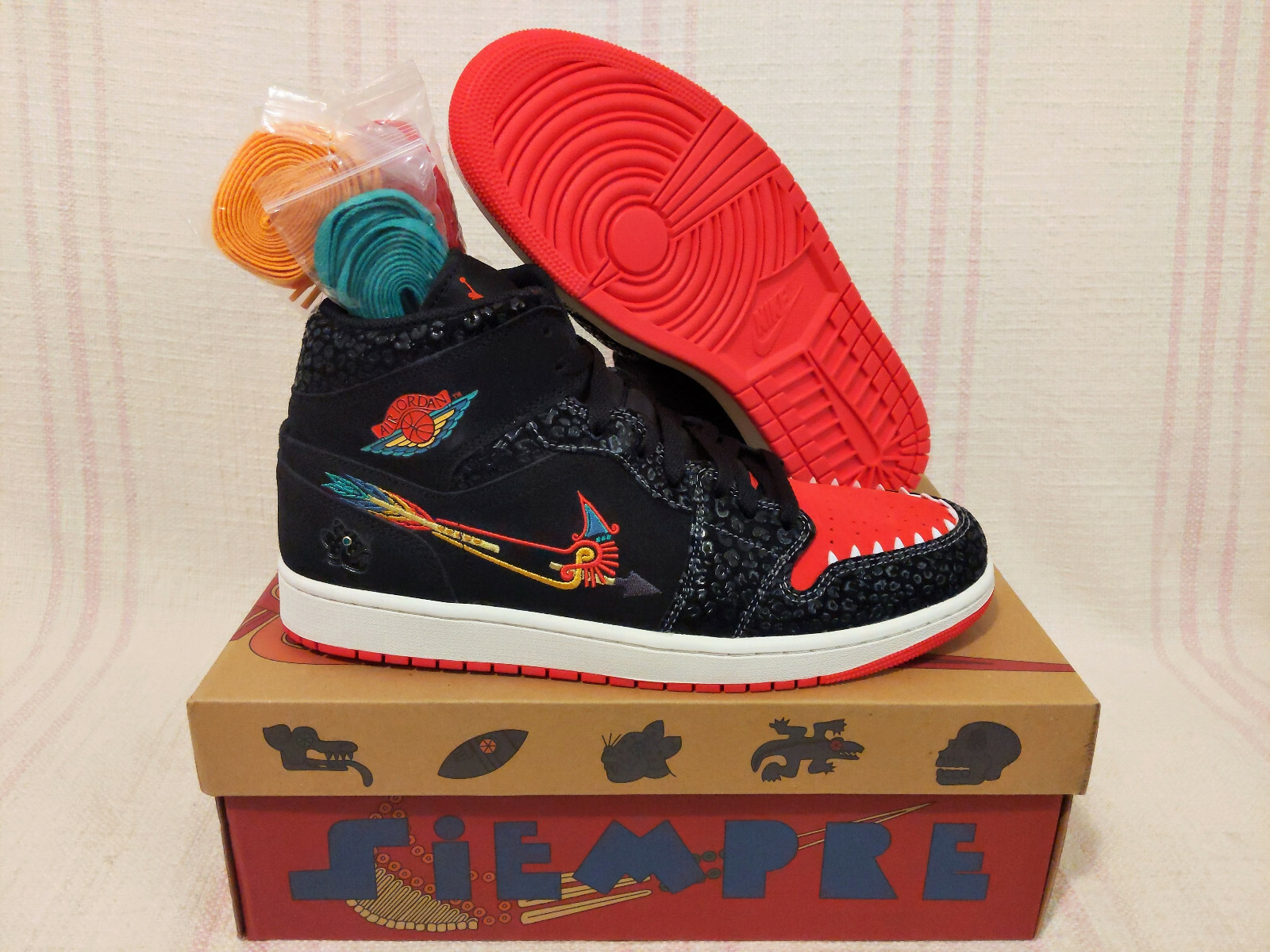 Nike Air Jordan 1 Mid SE Siempre Familia Black Red DN4904
