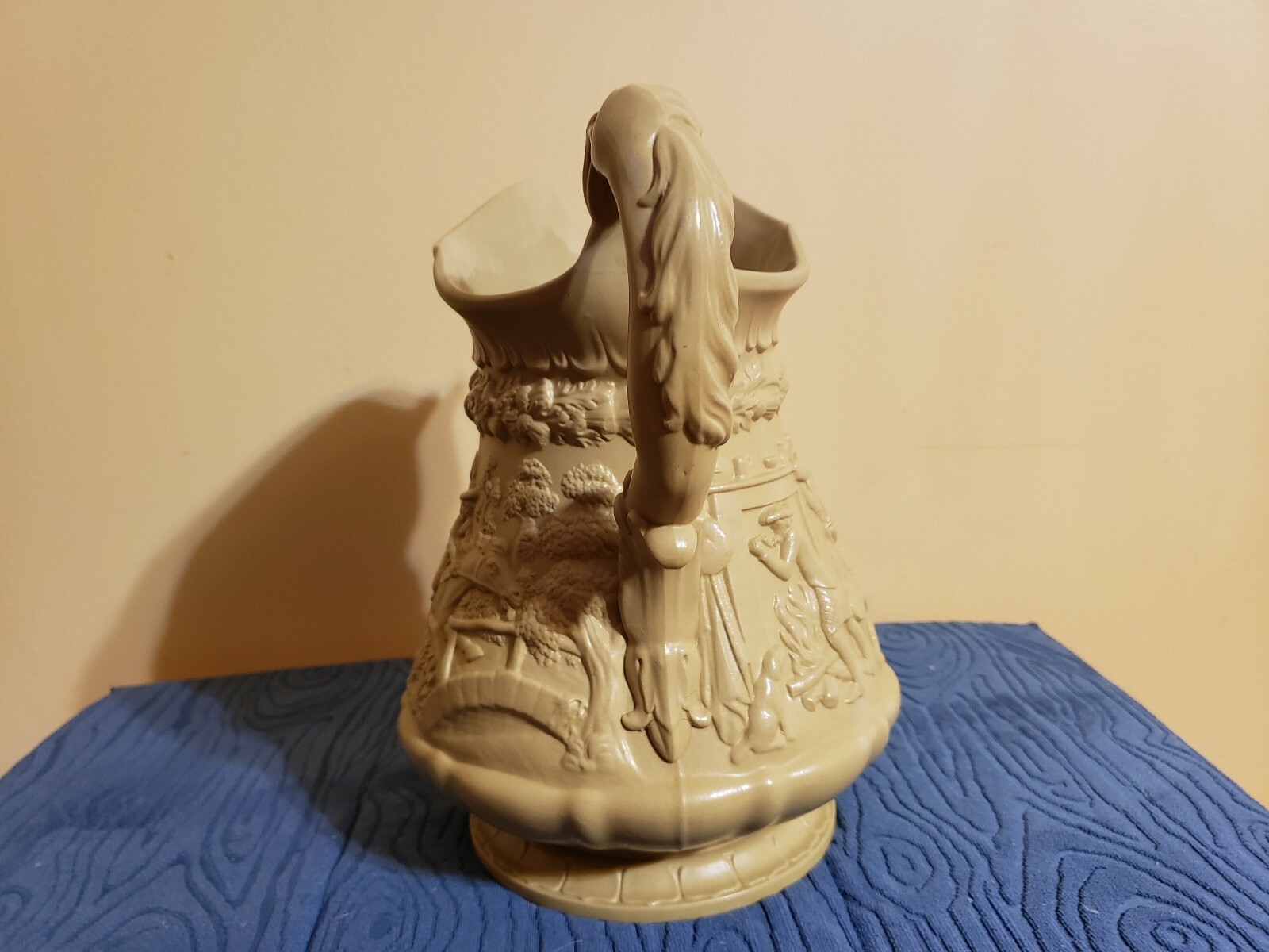 Antique English Gold Ridgway 9 1/4