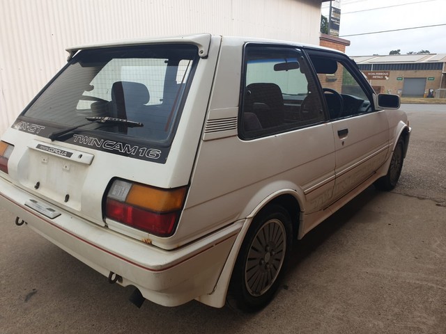 Toyota corolla fx ae82