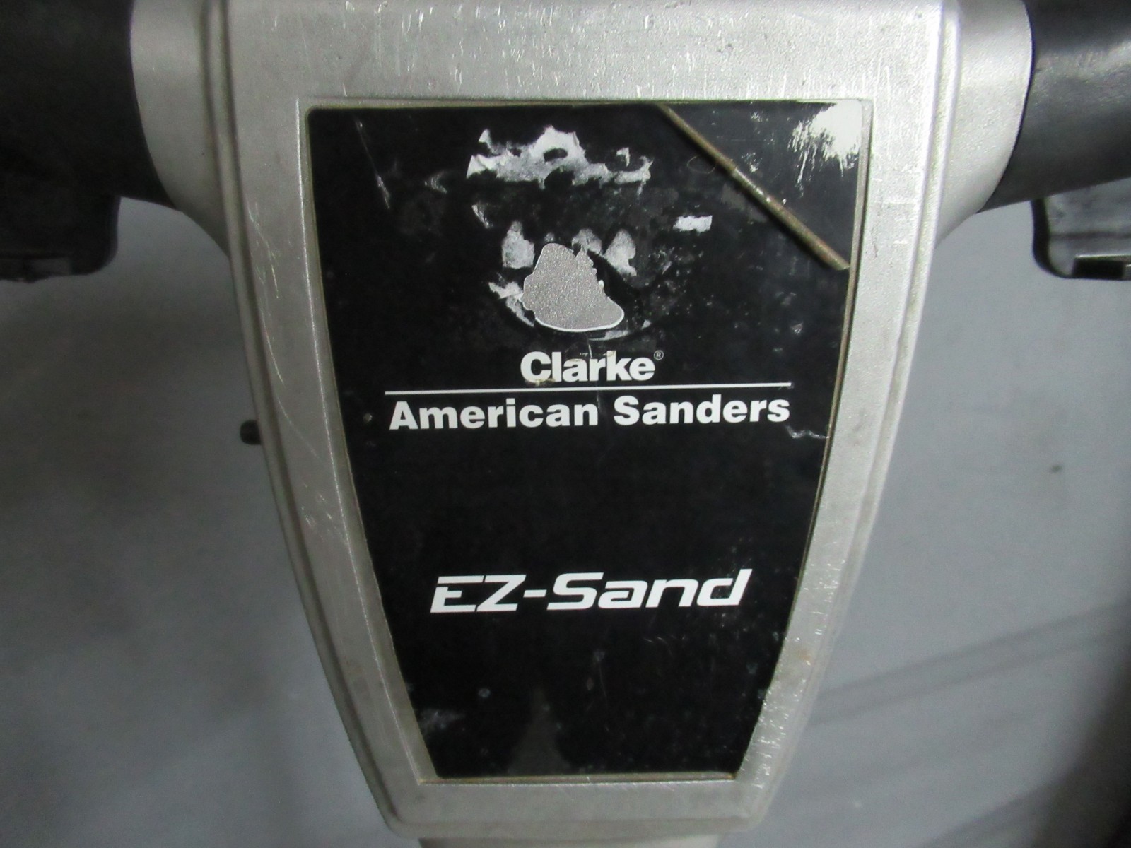 CLARKE EZ-SAND 115V HDTR 3-DISC ORBITAL FLOOR SANDER PRE-OWNED (LOCAL PICK-UP)